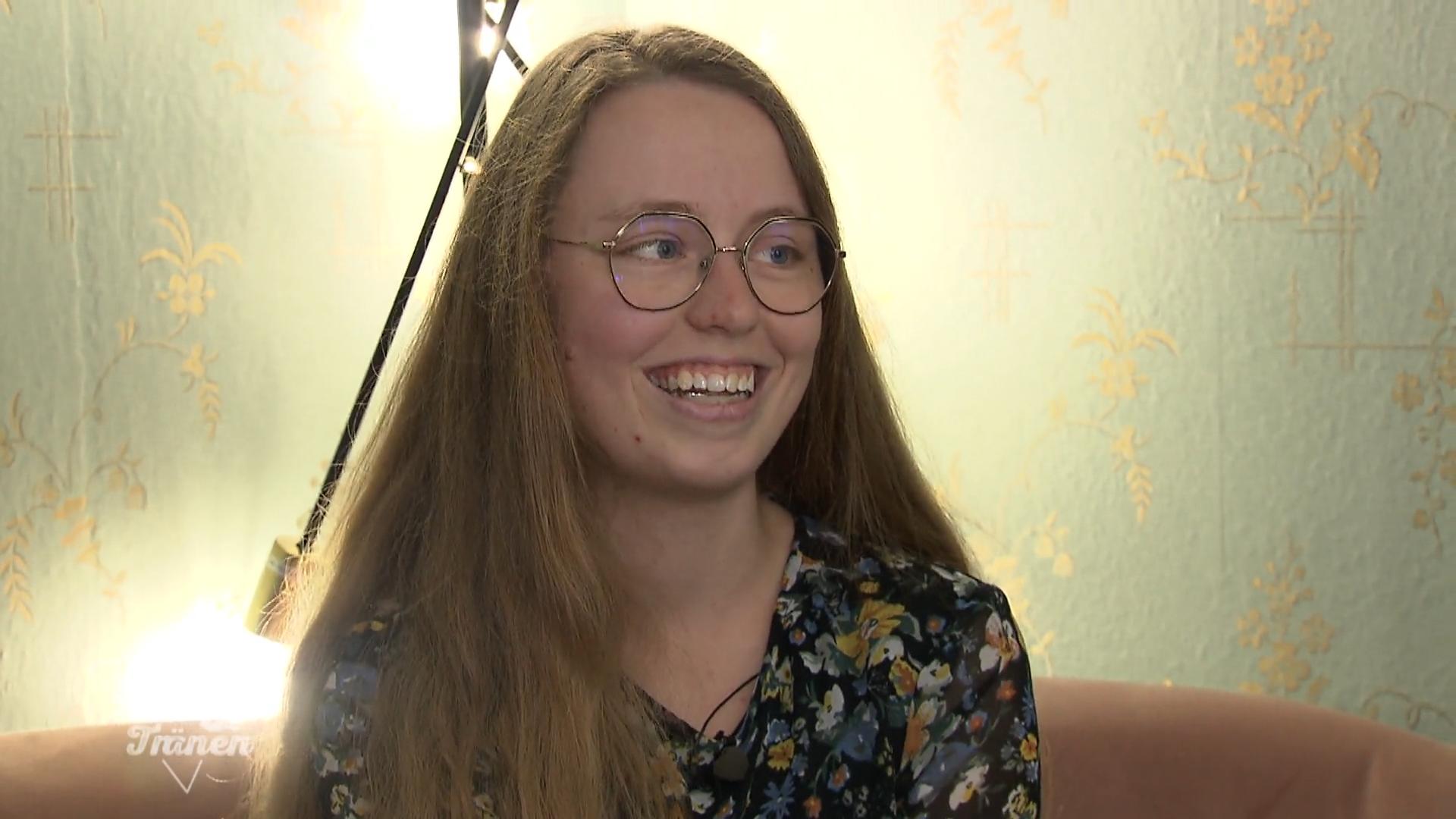 Findet Nina ihr Traumkleid?