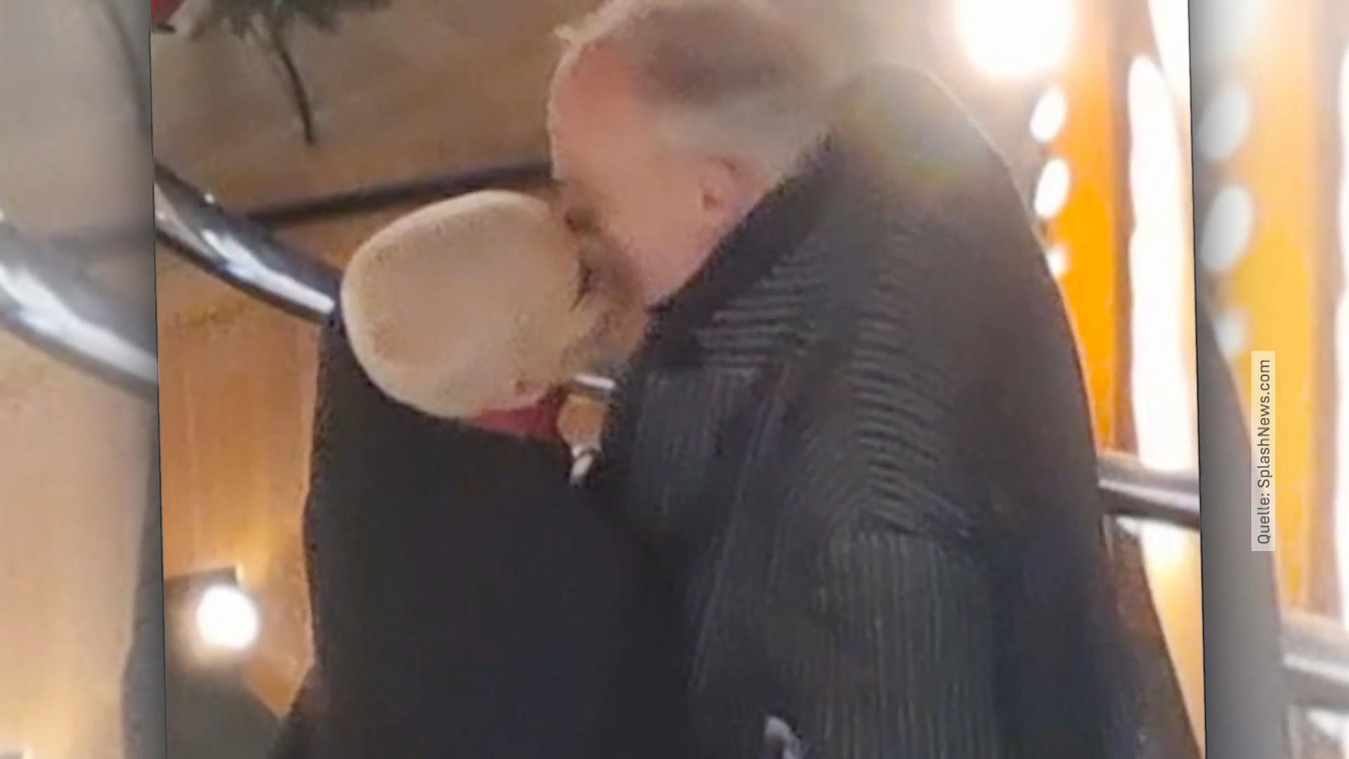 Melanie Müller schon wieder knutschend erwischt