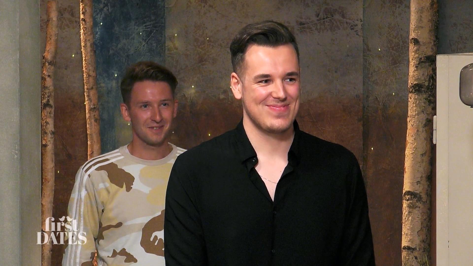 Student Phil und Zugbegleiter Dominik verstehen sich