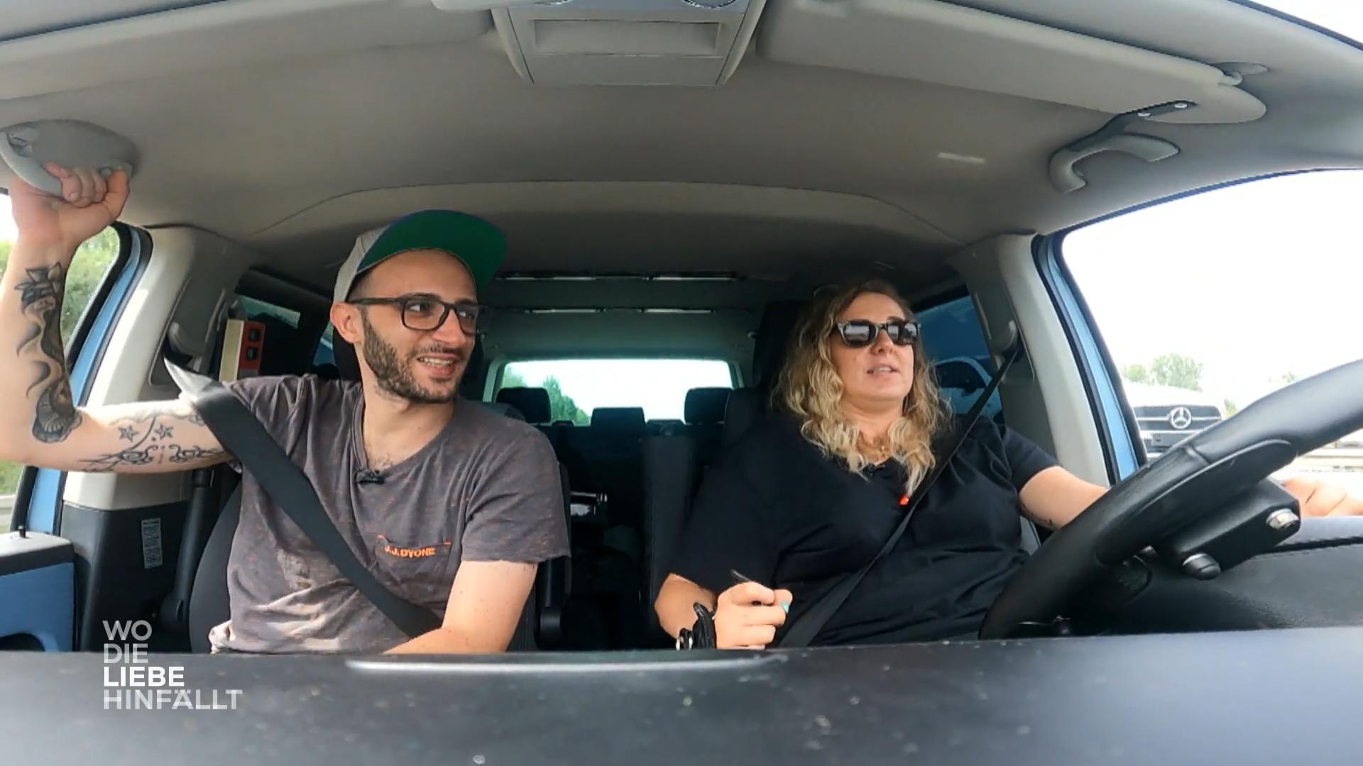 Carmelos Blut gerät bei Ninas Fahrstil ins Kochen