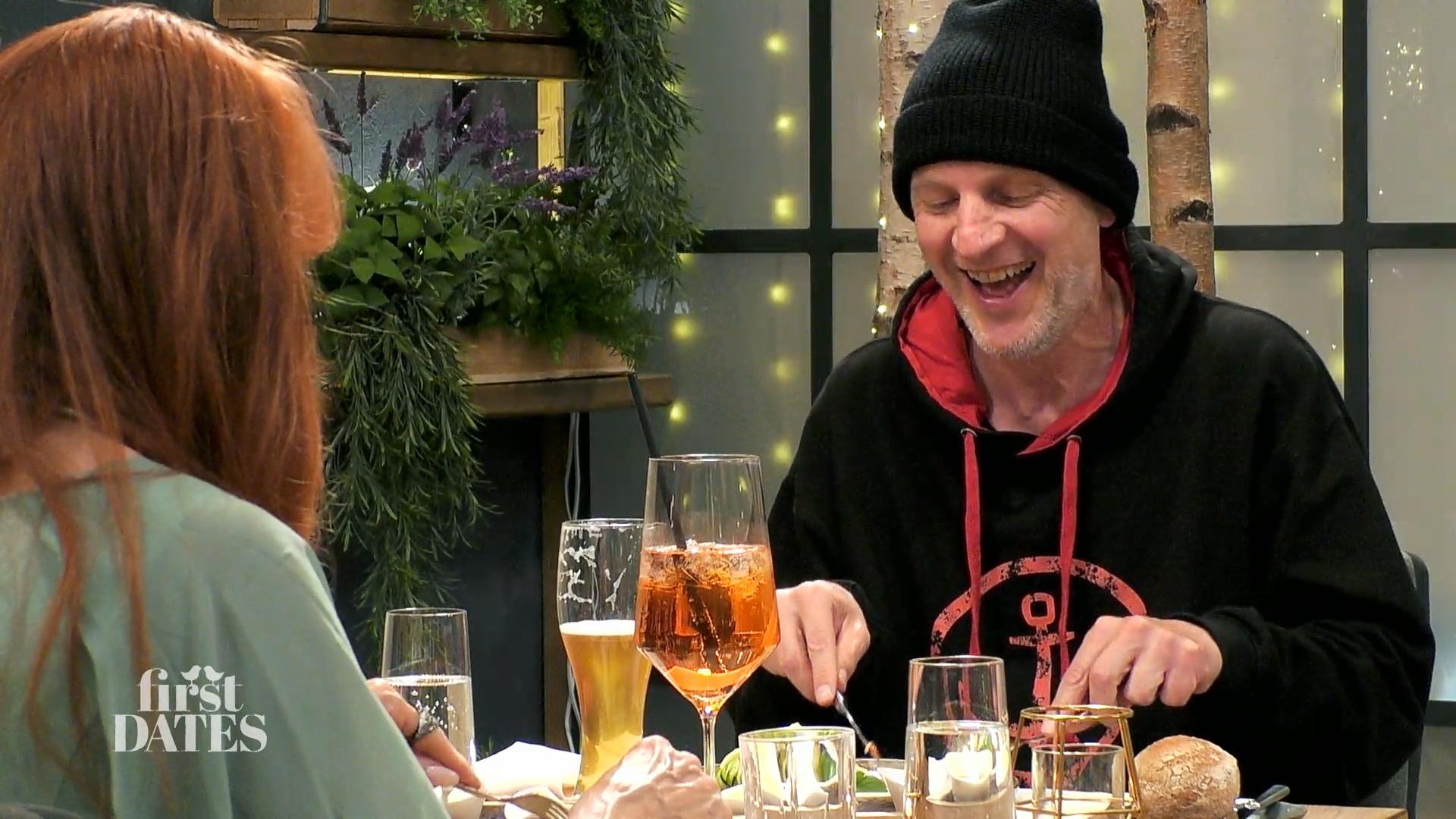 Waltraud ist irritiert von Michaels Lebenssituation