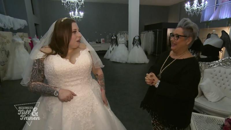 Nadine findet ihr Kleid