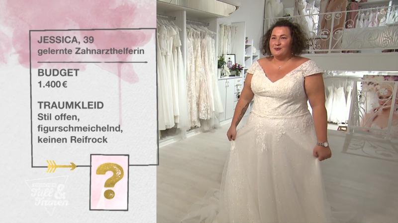 Das erste Kleid ist es