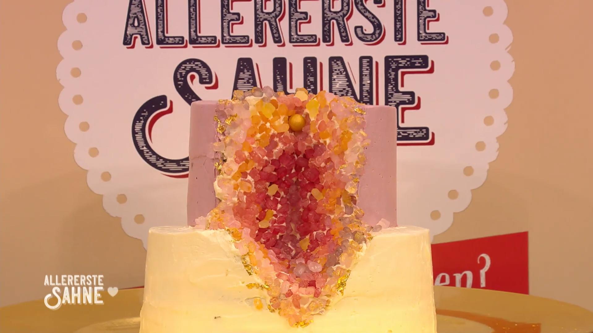 Allererste Sahne: Annikas Kristalltorte sieht täuschend echt aus