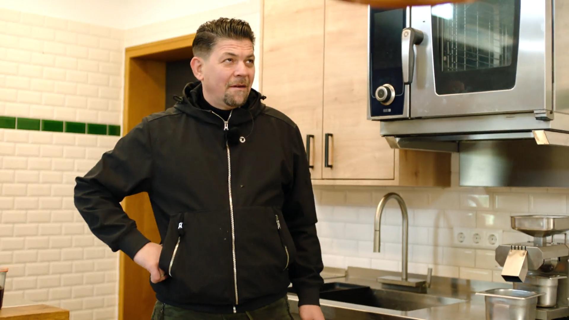 Tim muss Butter und Sahne machen
