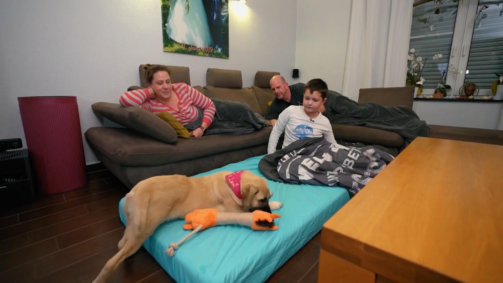 Leon hat Angst vor Leni bekommen