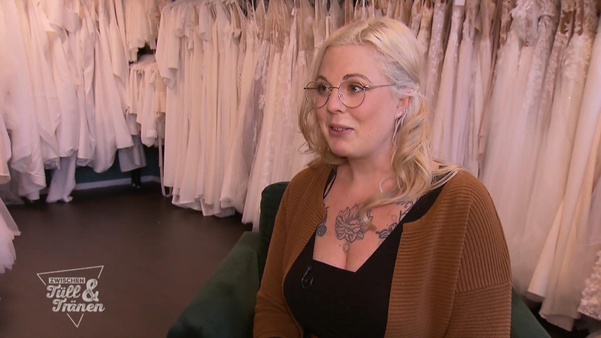 Die Tattoos müssen zum Kleid passen