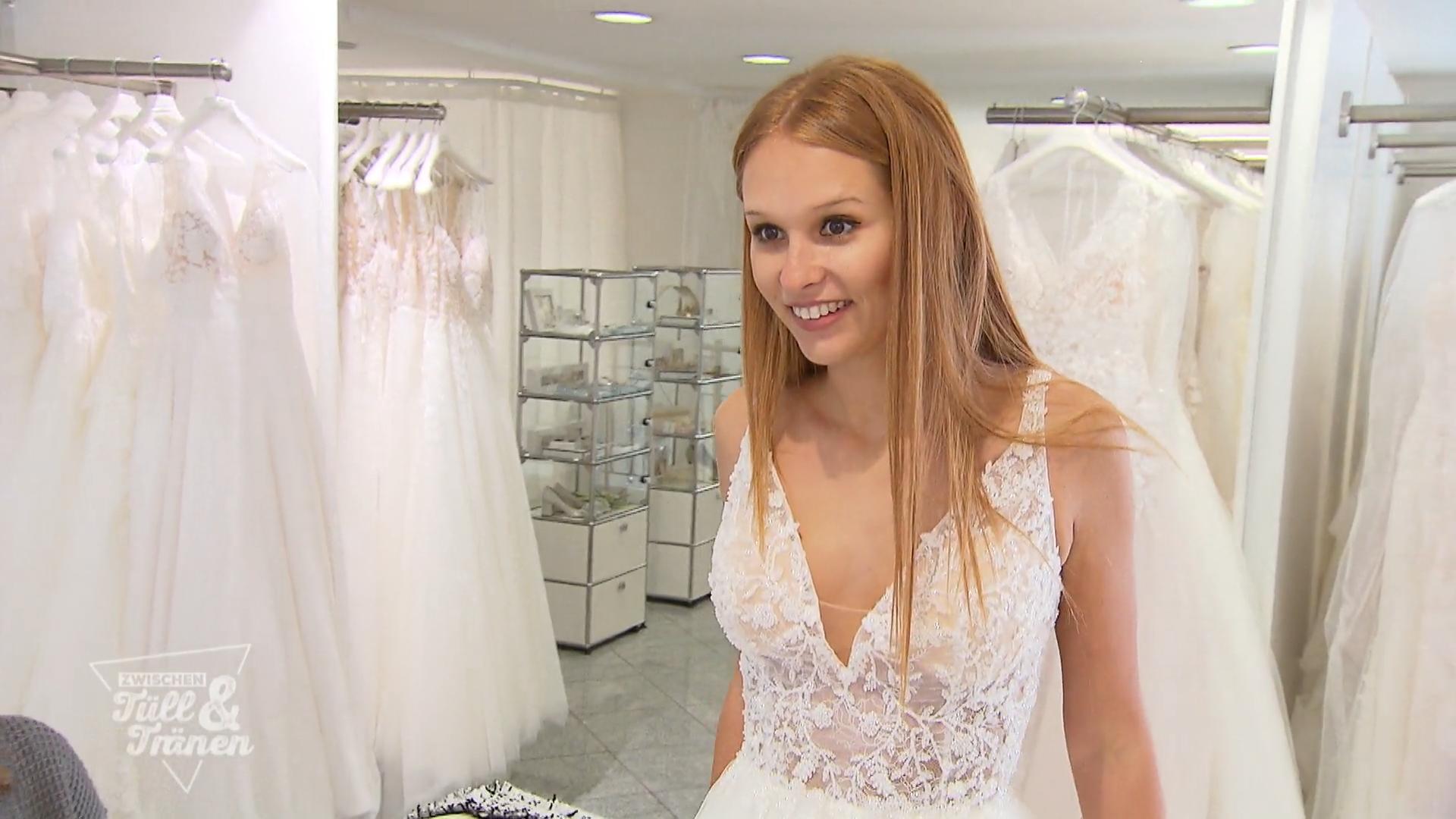 Die Farbe Ivory gefällt Ann-Kathrin besser