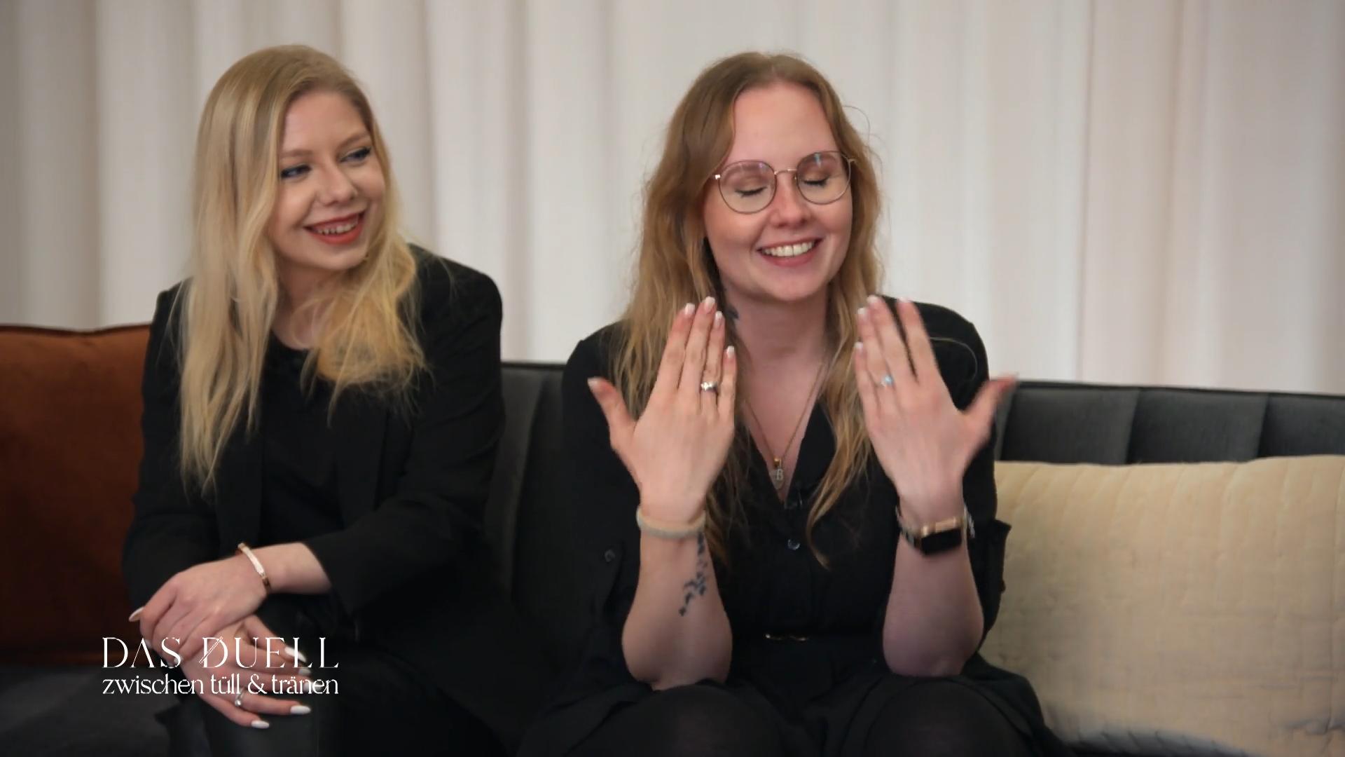 Braut Bianca ist schon vor der Anprobe überwältigt