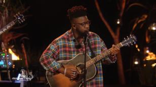 Das berührt! Kelvin Jones widmet "SDP"-Song seiner Oma