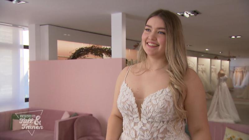 Bei Braut Leonie ist das letzte Modell der Vorauswahl dran