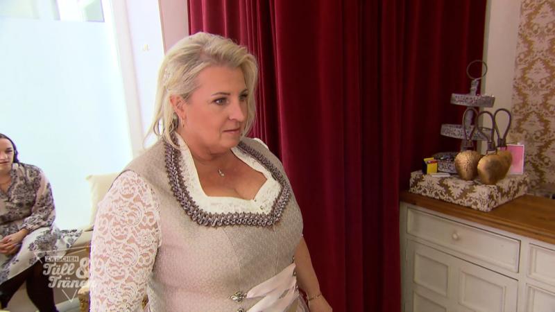 Manuela hatte jahrelang kein Kleid an