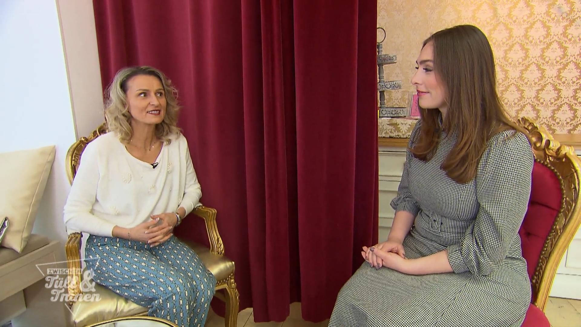 Anna heiratet ihren Mann jeden Monat