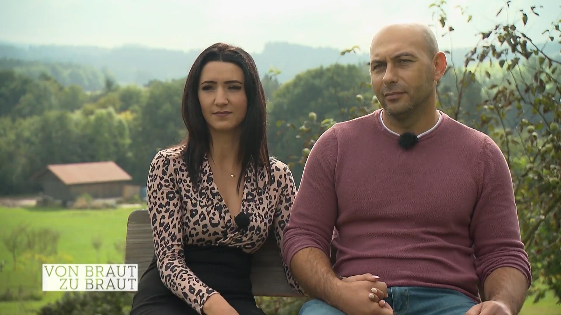 Cindy und Farouk führen auch Frauengespräche