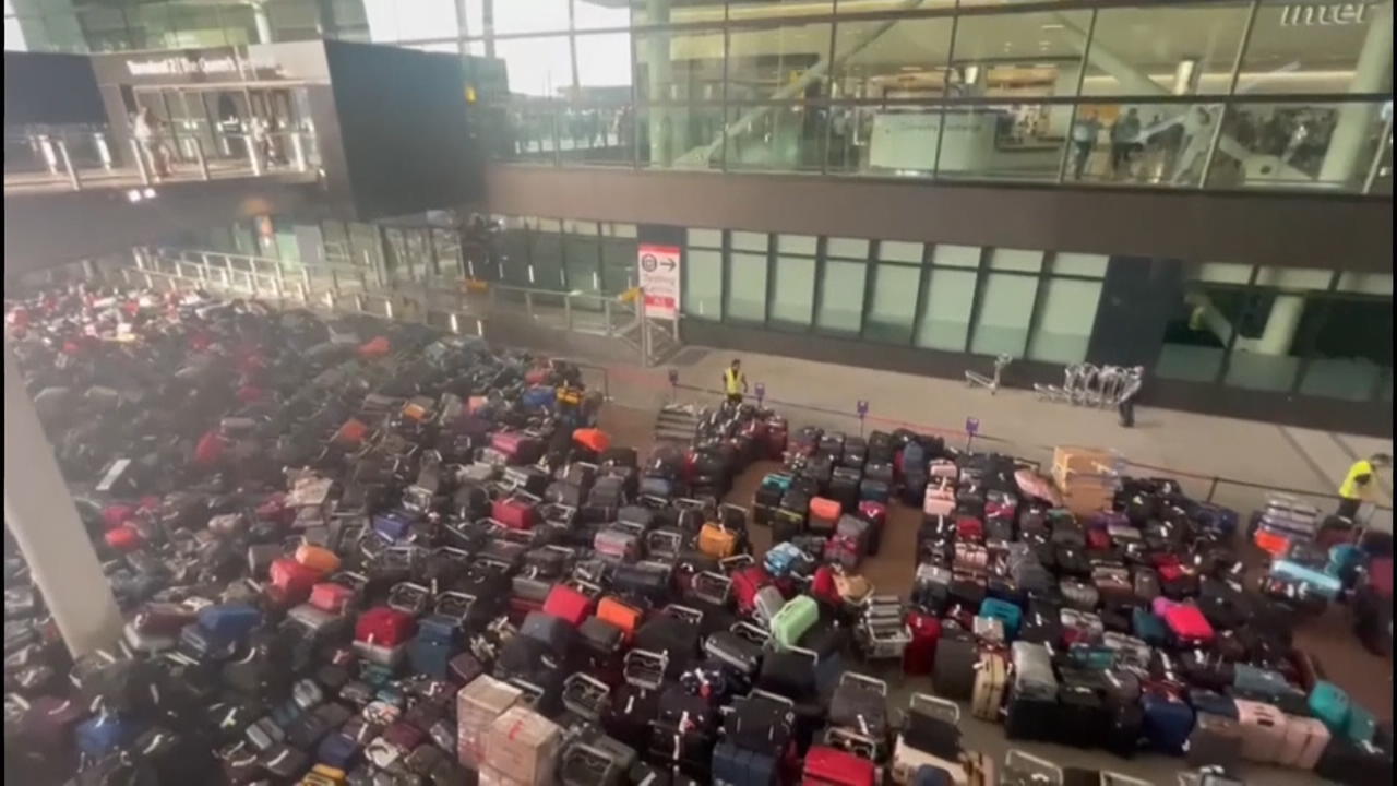 Riesiges Koffer-Chaos am Flughafen Heathrow (London)
