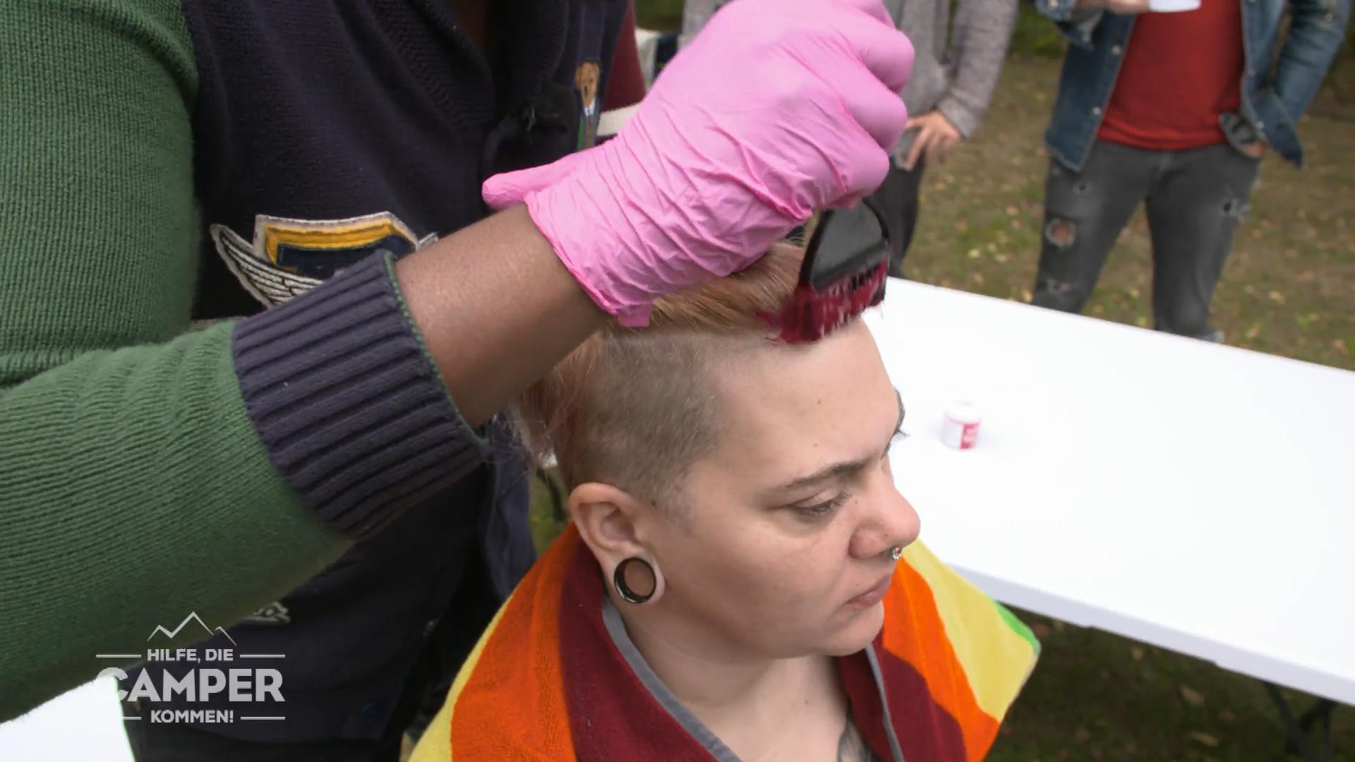 Haarefärben a la Camping