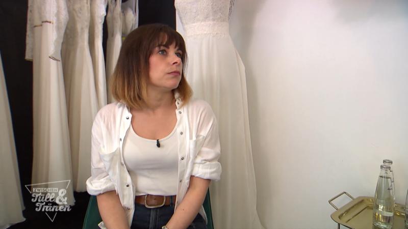 Stefanie sucht ein Prinzessinnenkleid