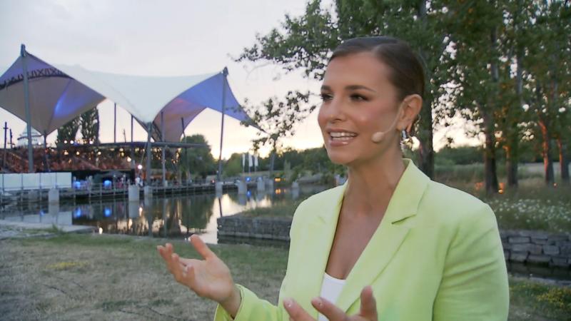 Laura Wontorra kommt so richtig uns Schwärmen!