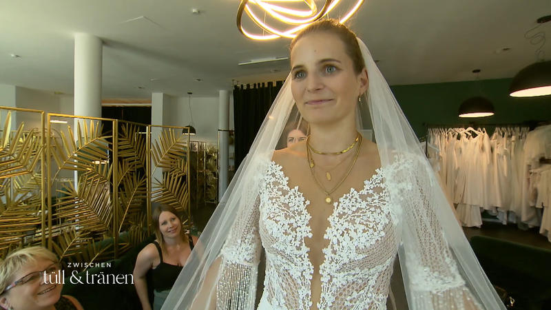Das Fransenkleid erobert Jennys Herz