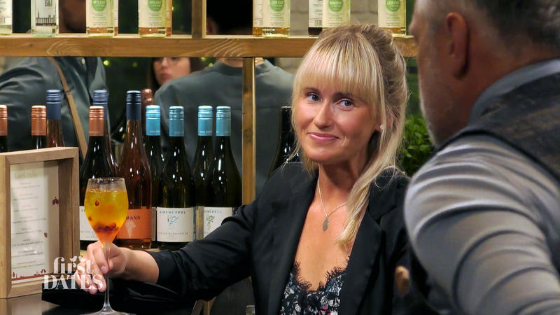 Lisa ist nicht abgeneigt von Karsten