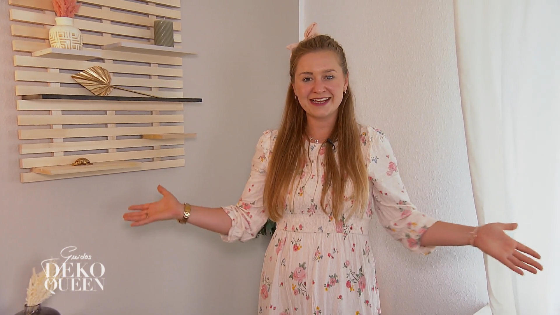 Christin präsentiert ihre Regalkombination