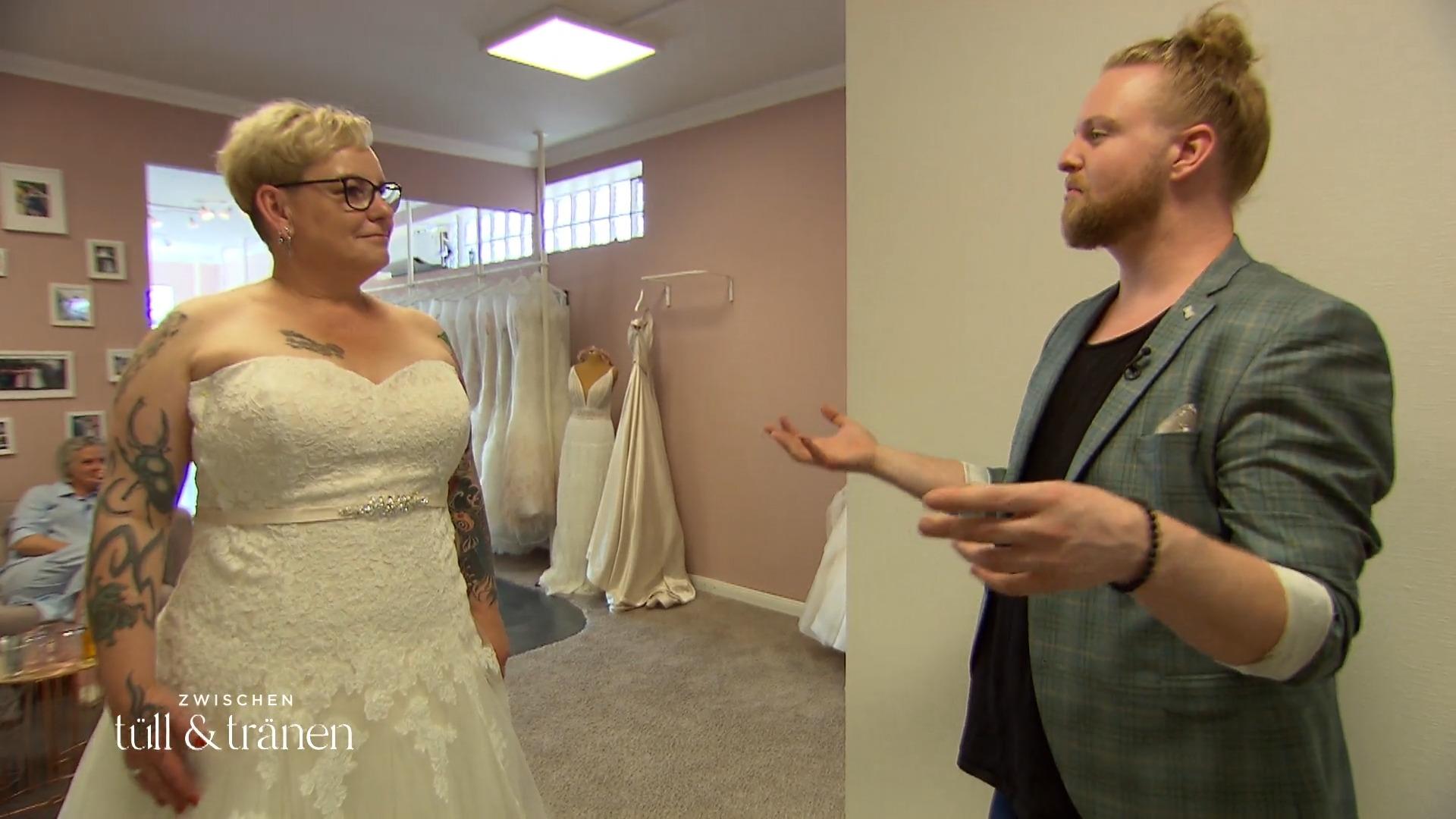 Bei der Hochzeit macht Alice eine Ausnahme