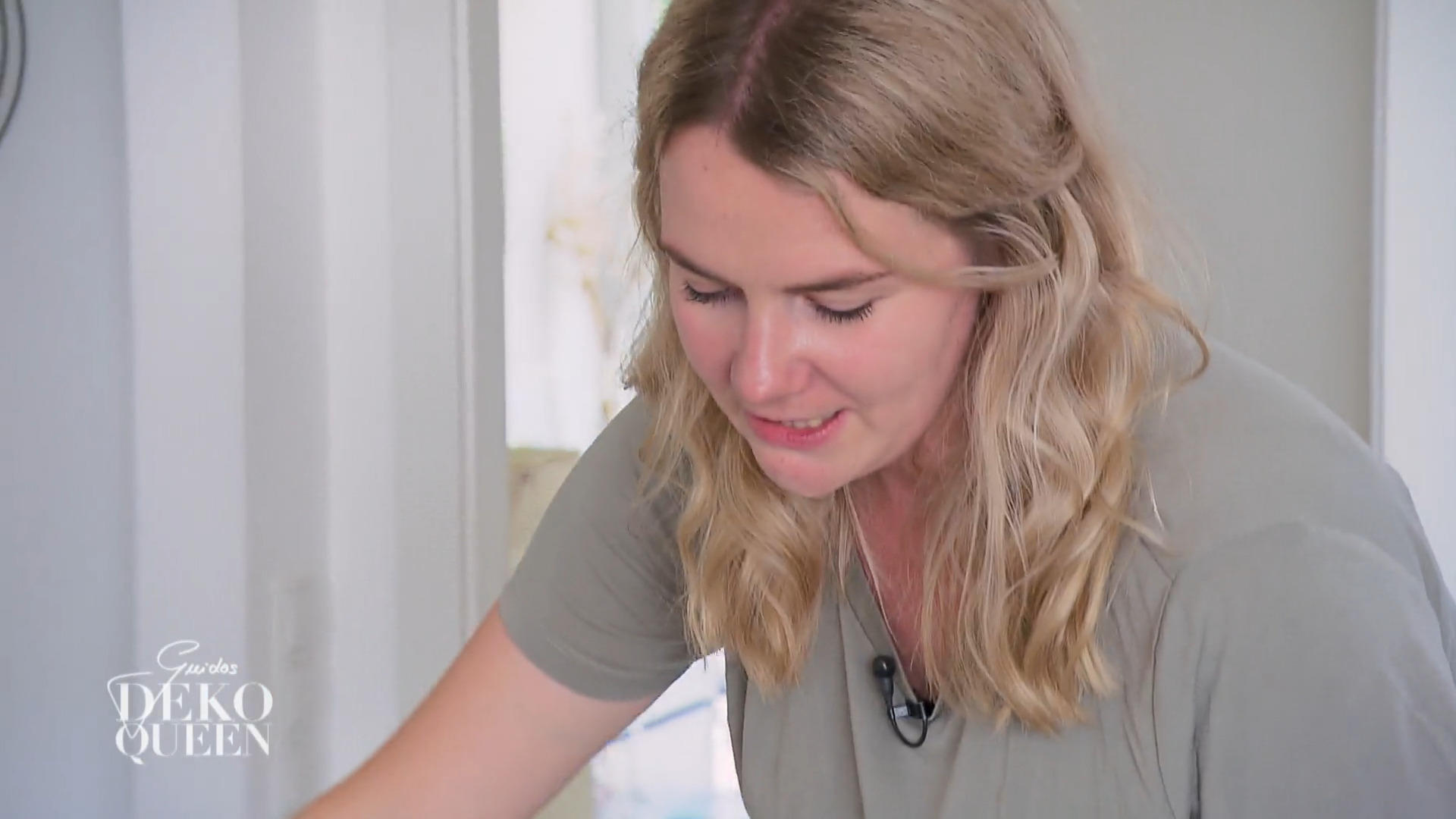 Janina fängt an zu malen