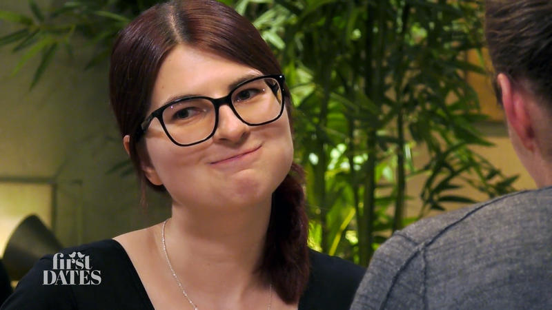 Diana muss kurz schlucken