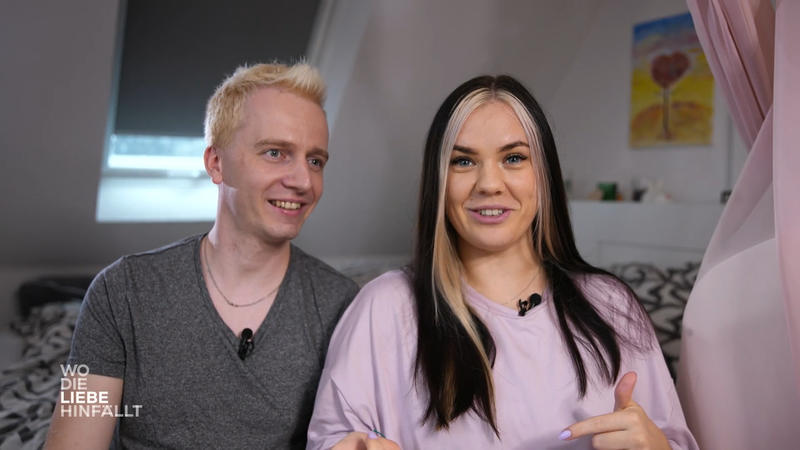 Auch im Urlaub müssen Anja und Philipp arbeiten