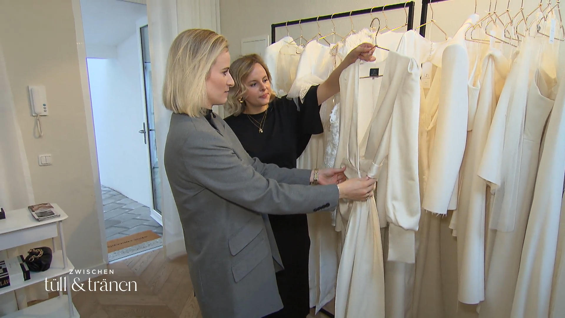 Zweiteiler, Jumpsuit, Kleid? Die Qual der Wahl