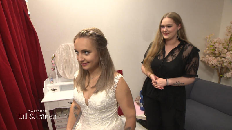 Wie fühlt sich Braut Vanessa in den Kleidern?