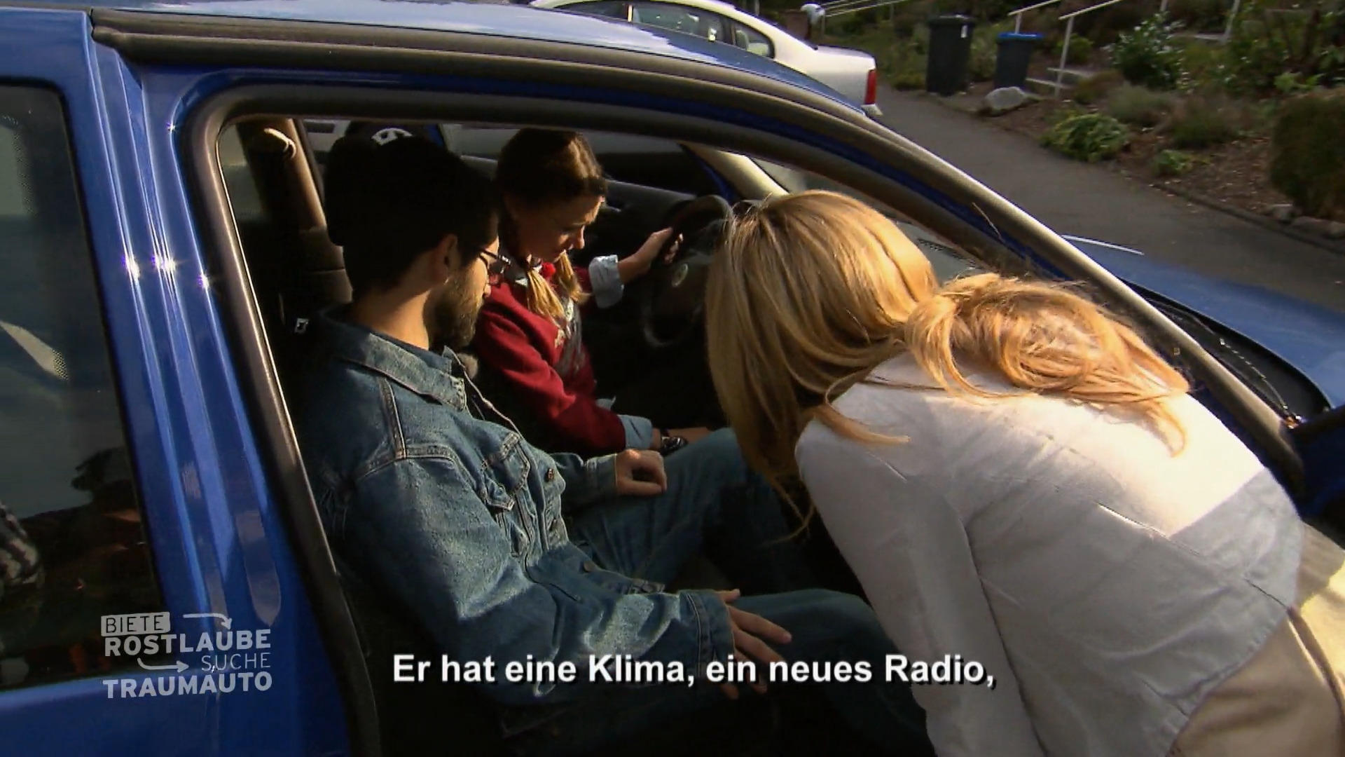 Meredith und Andrew kaufen ihr erstes Auto in Deutschland