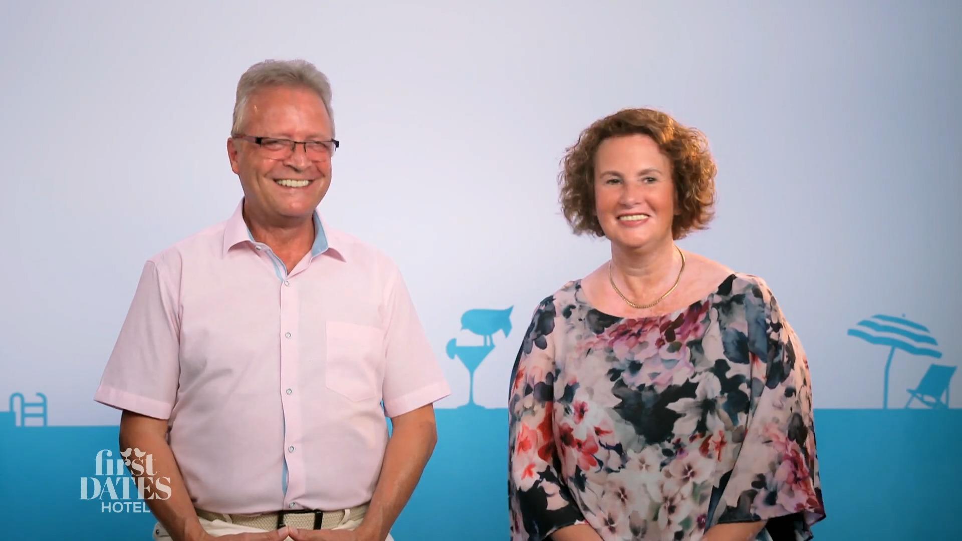 Angelika und Uli können den Campingwagen buchen