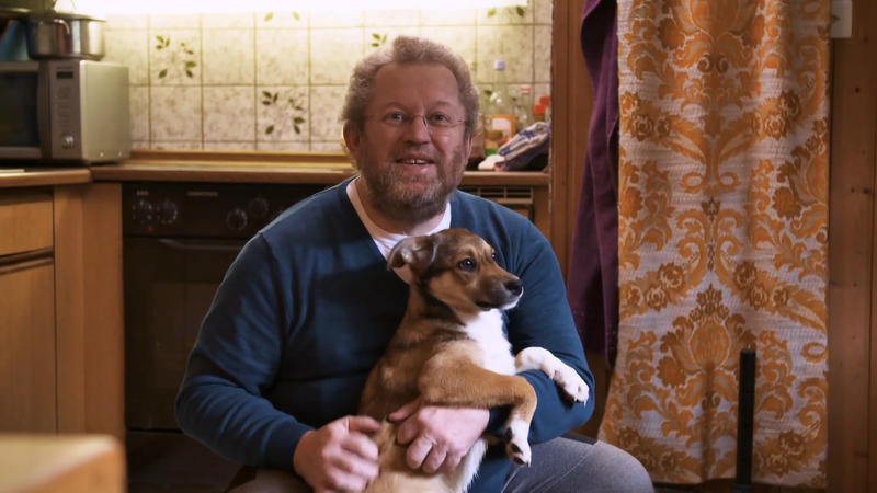 Lucy und ihre Menschen sind unzertrennlich