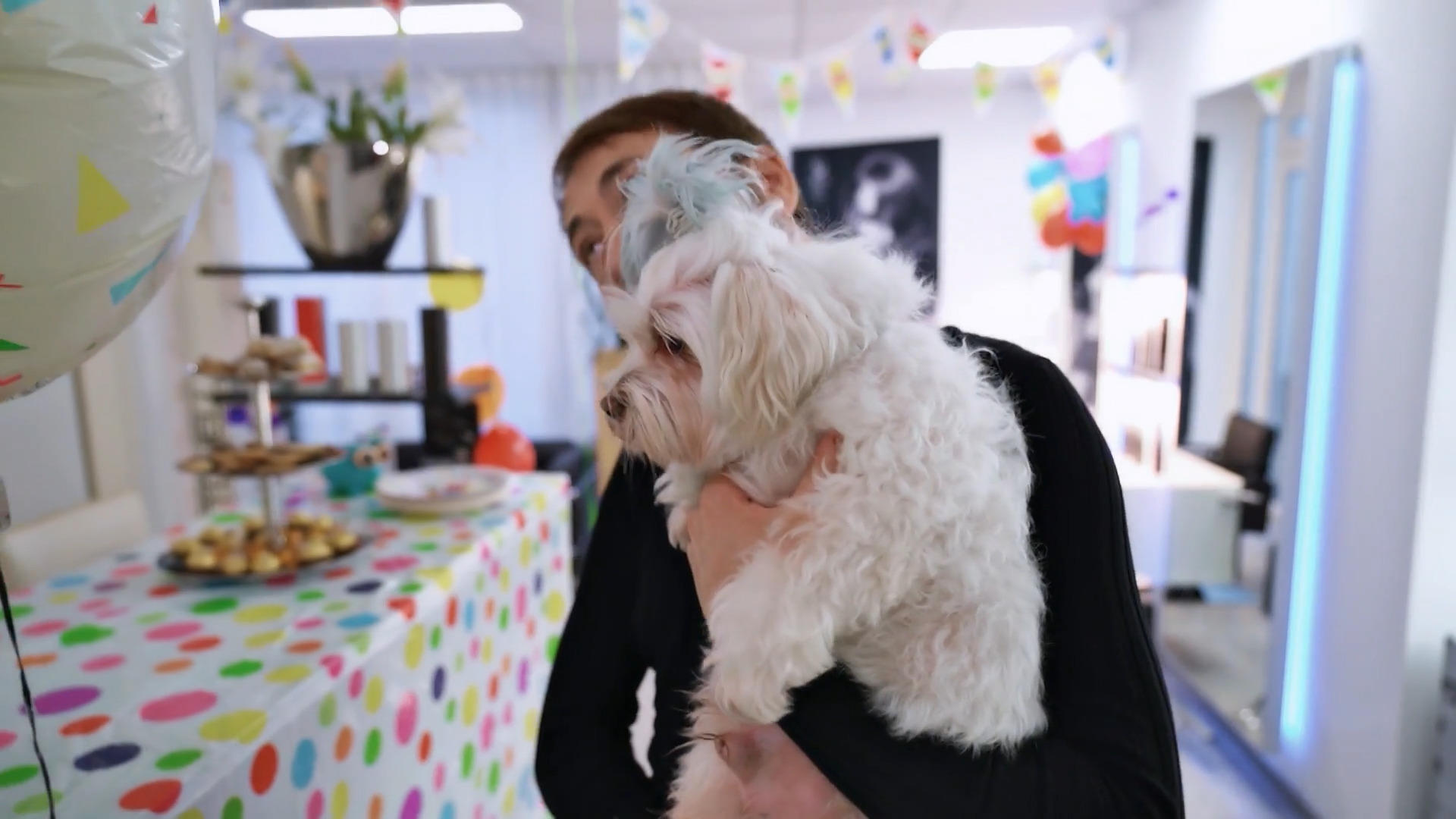 Große Geburtstagsparty für Aslan