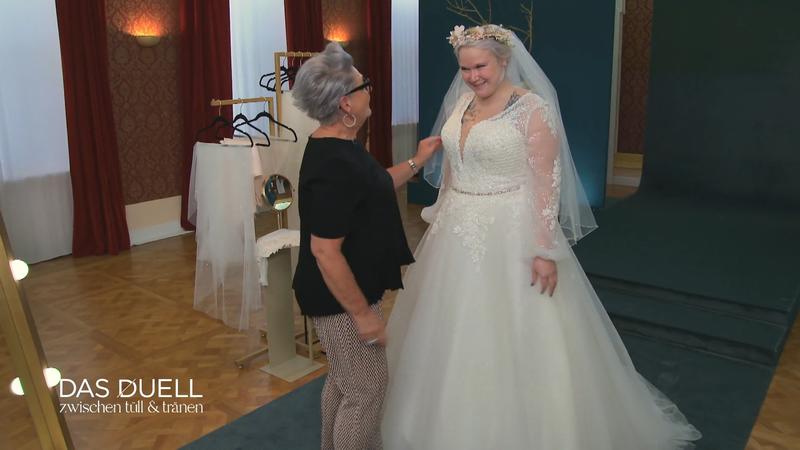 Kann Antje das erste Kleid noch toppen?