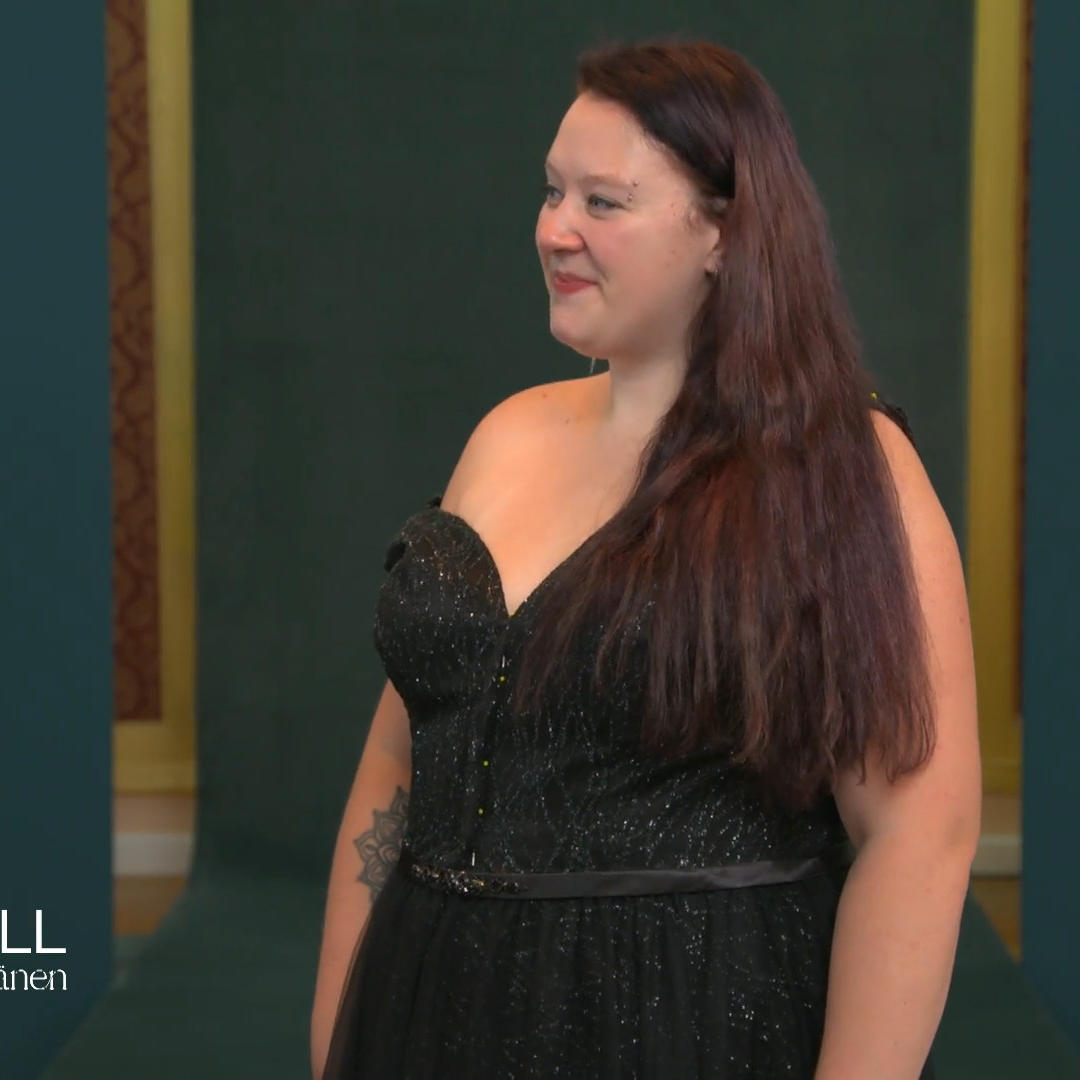 Annalena hat auf ein schwarzes Kleid gehofft
