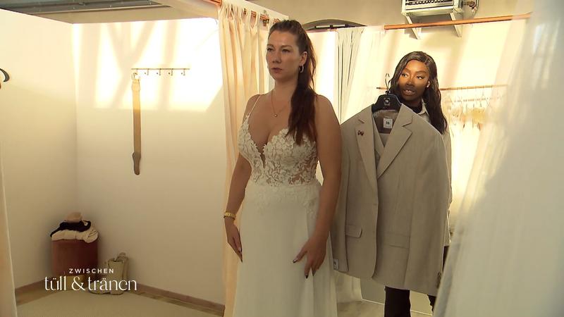 Brautkleid passend zum Leinen-Anzug?