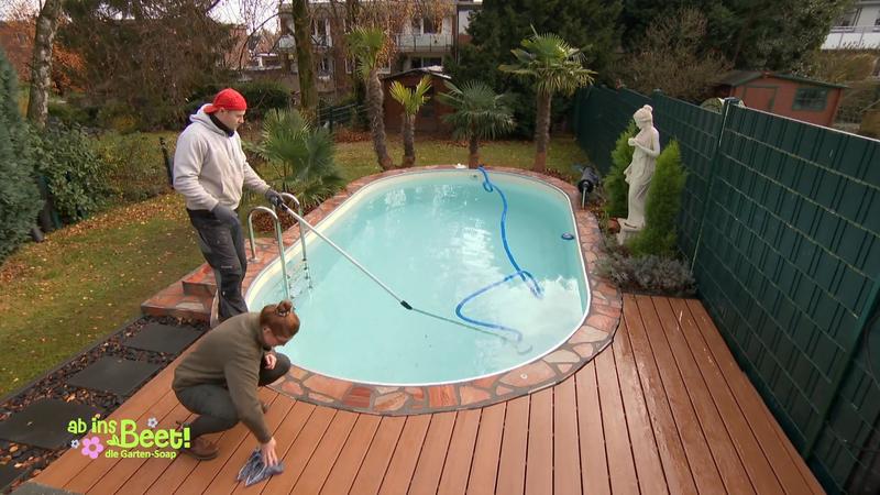 Der Sommer ist vorbei - Das Pool-Deck ist fertig!