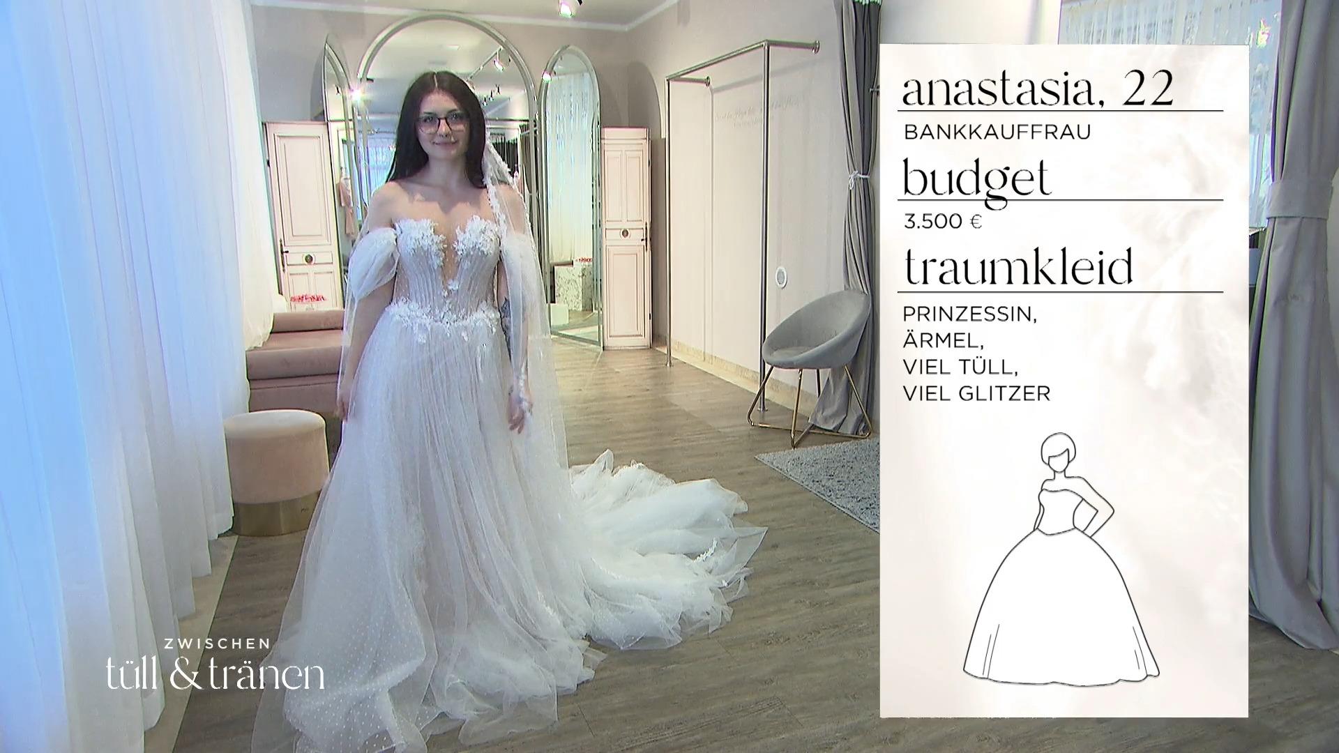 Anastasia darf in ihrem Prinzessinnen-Traum heiraten!
