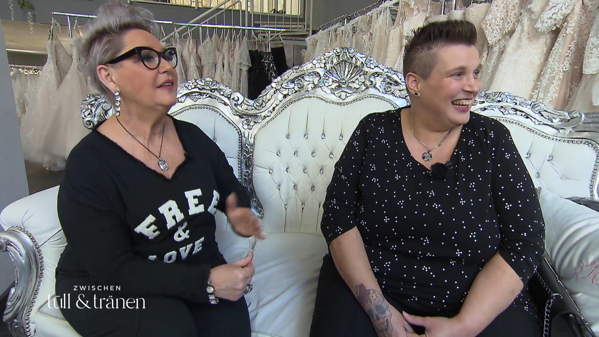 Braut Bianca sucht ein schwarzes Prinzessinnenkleid