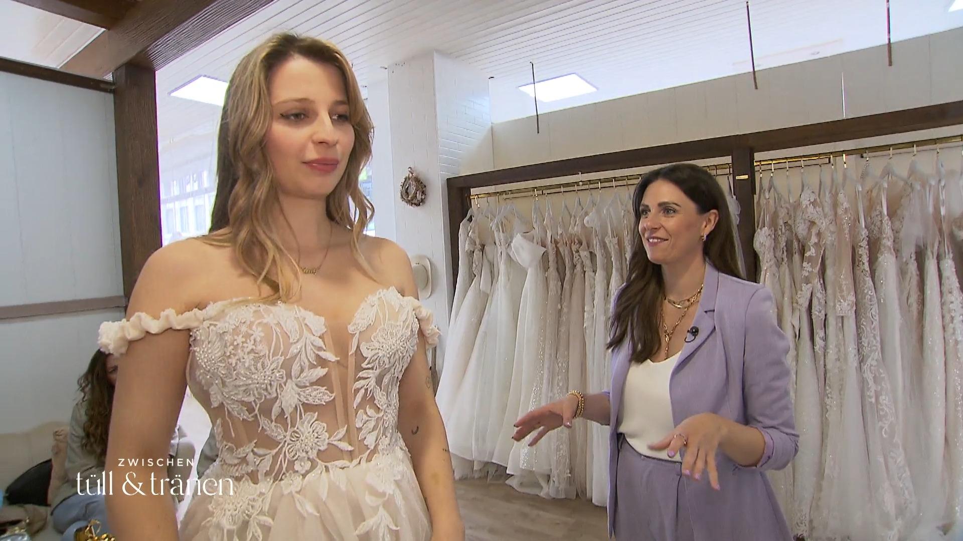 "Das allerschönste Kleid der Welt!"