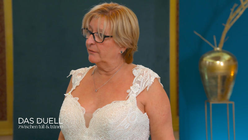 Kann Elisa noch einen Treffer landen?