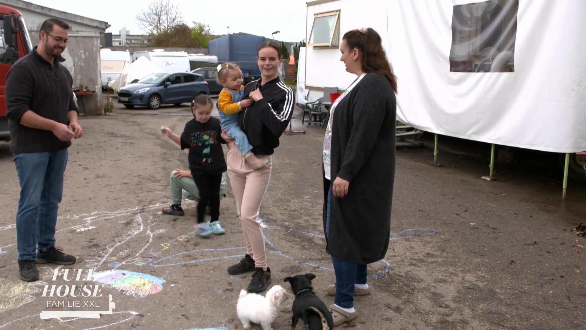 Die Kinder der Riedesels wachsen auf einem Hof auf