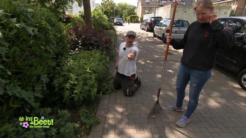 Der Grünstreifen wird neu verlegt