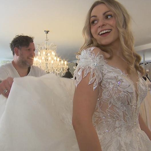 Adriana ist komplett verwirrt von Instagram