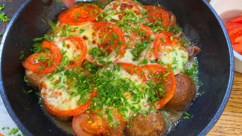 Champignonpfanne „Caprese"