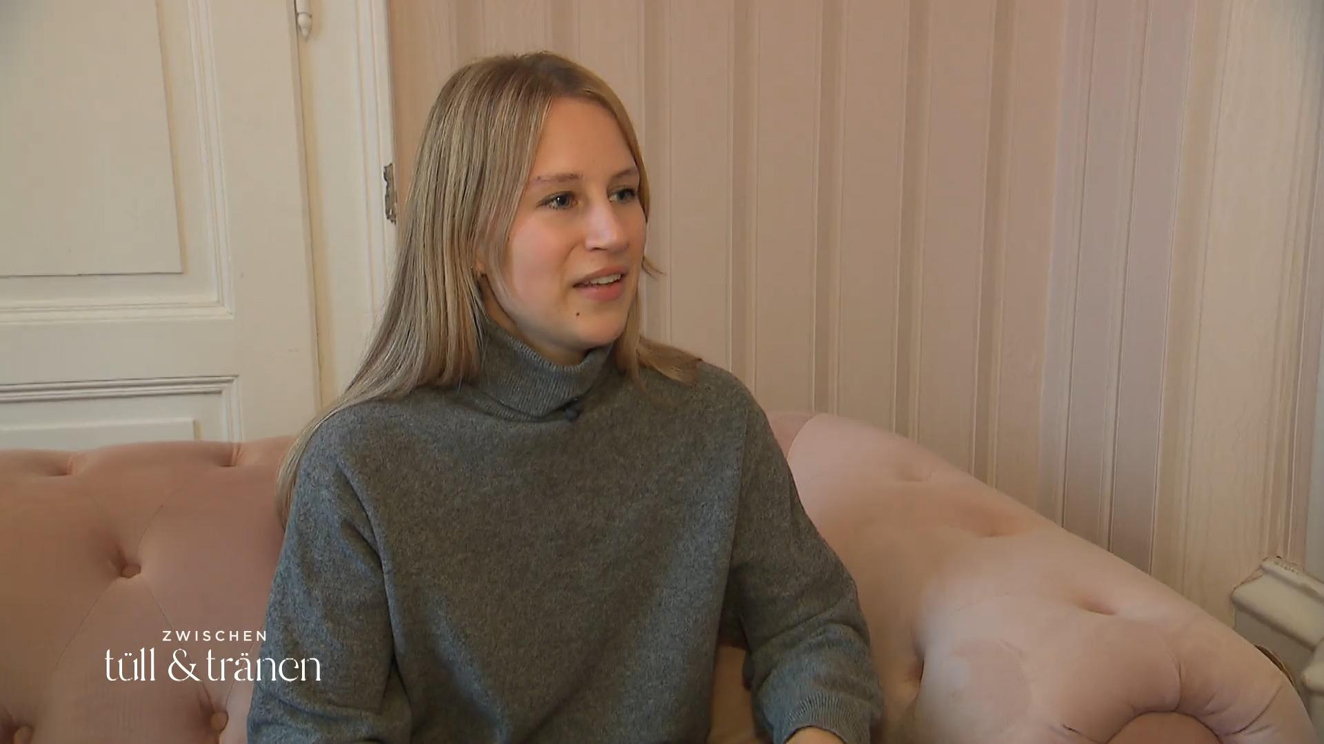 Polizistin Lena möchte bei ihrer Hochzeit sexy sein!