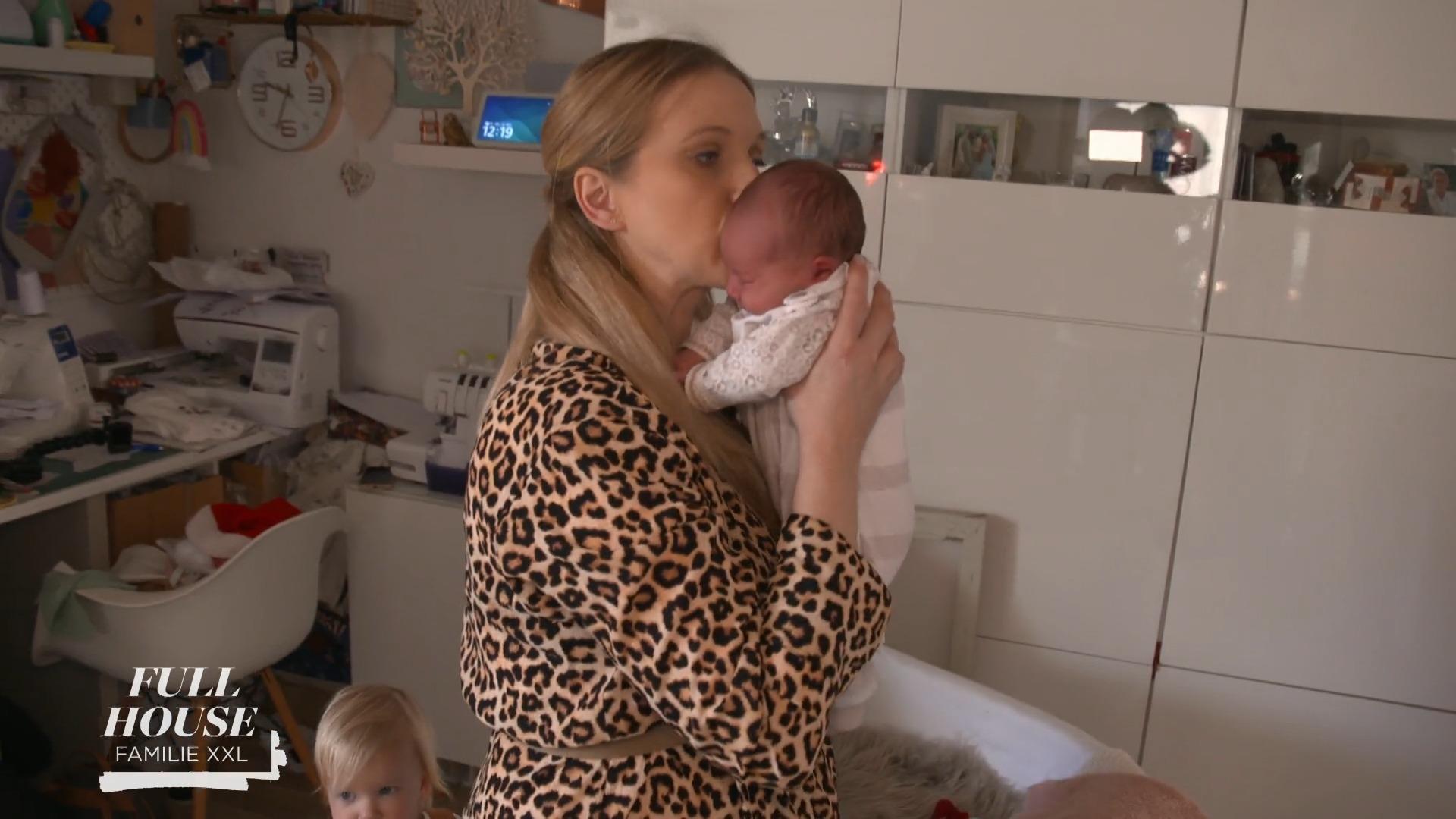 Baby Louisa ist genau einer Woche alt
