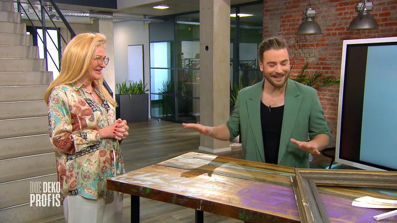 Eric präsentiert sein Konzept für Claudia